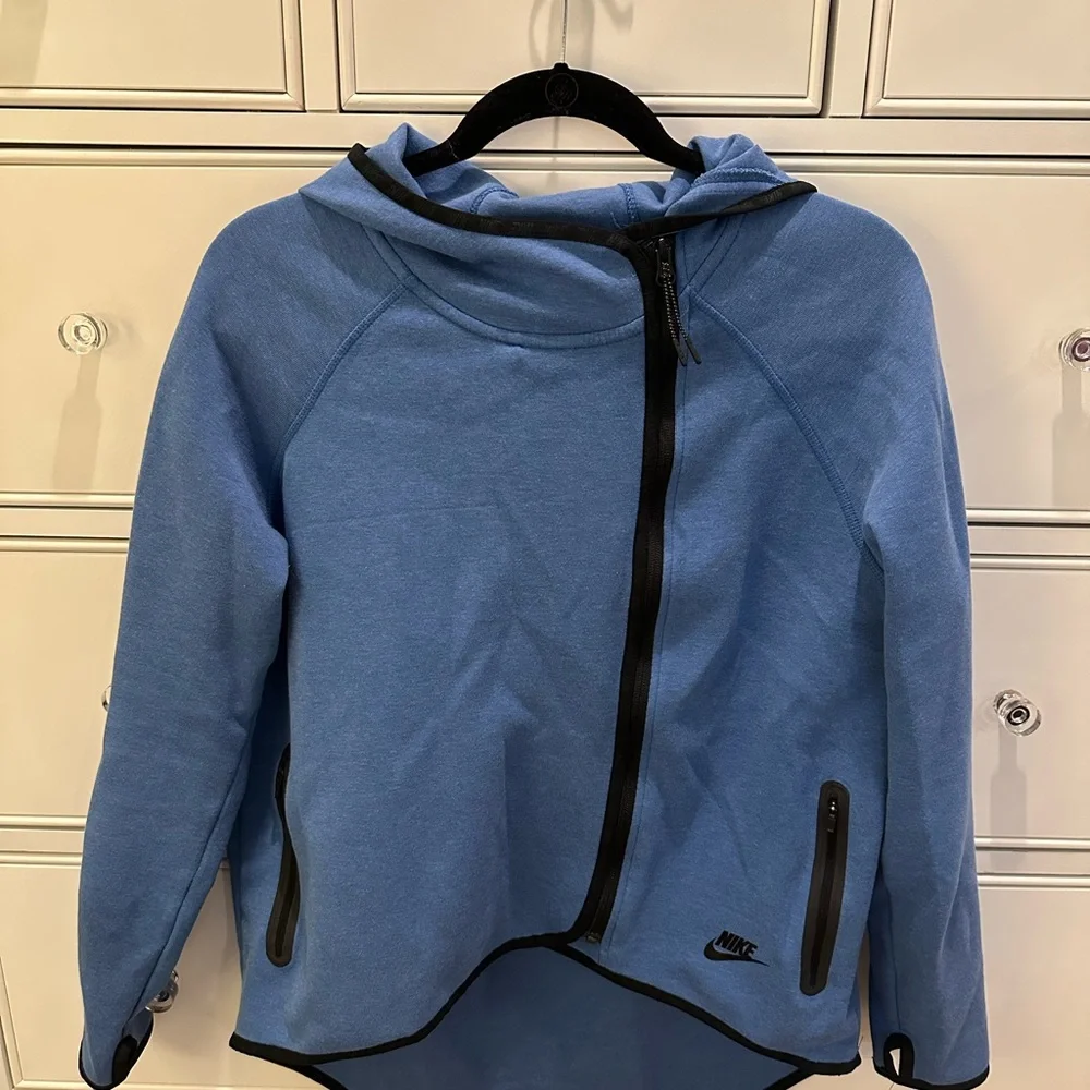Nike Tech Fleece Cape Hoodie Moto Jacket in Gamma Blue - Picture 4 of 8